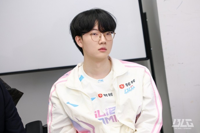 BLG发布赛后返图：认真剖析，扎实求进