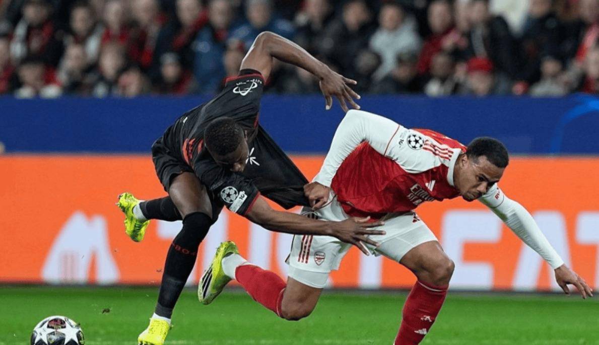 第89分钟1-1绝平！争议点球判罚，阿尔特塔神换人，替补神兵救主